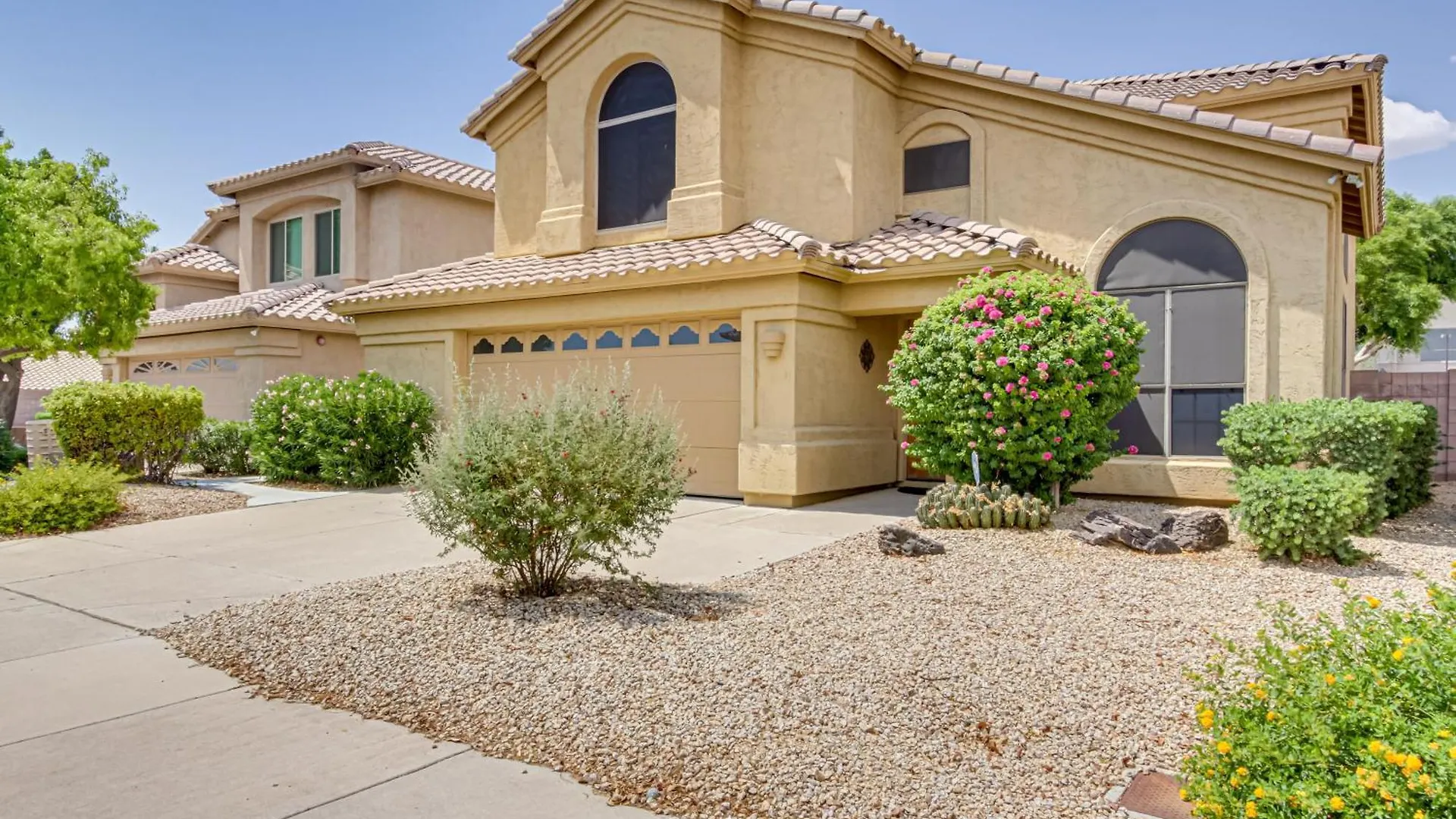 Spacious Scottsdale Retreat With Outdoor Oasis!